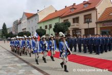 Vojaci a vojaky, zamestnanci